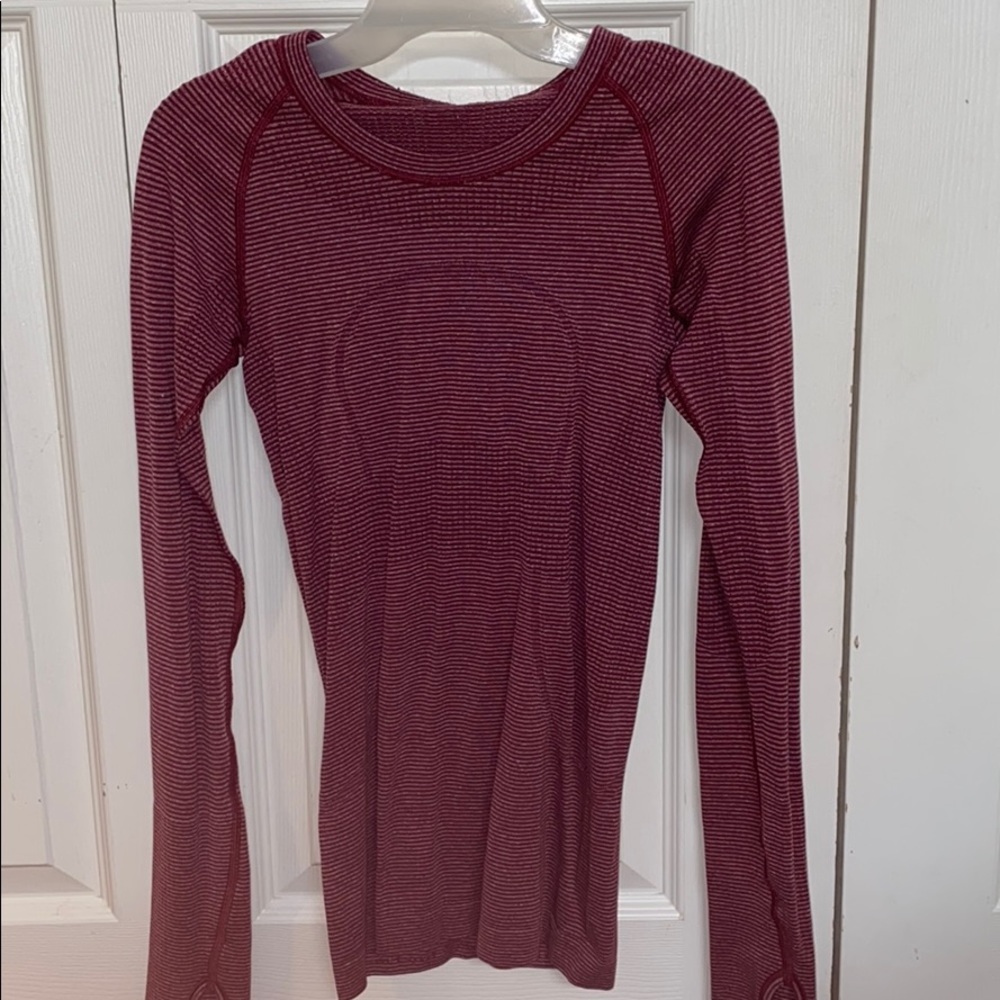 lululemon long sleeved shirt